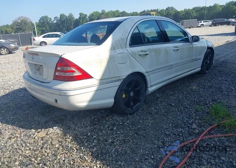 2007 Mercedes-Benz C-Class 2.5L Sport z USA, uszkodzony, nr VIN WDBRF52H27F893087